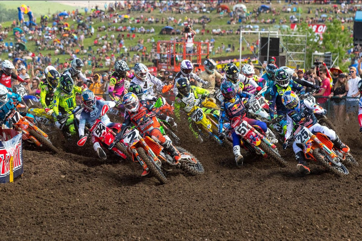 Introducing the Lucas Oil Ladies - Pro Motocross Championship